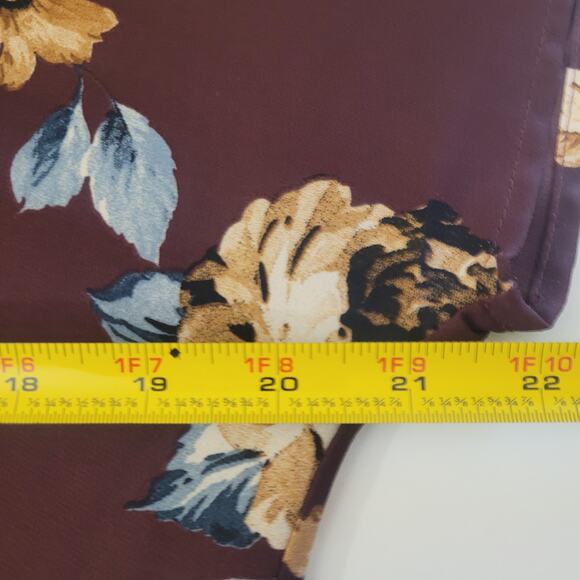 West K Floral Blouse Size M Brown Short Sleeve Semi-sheer Lightweight Top Fall - Picture 6 of 8